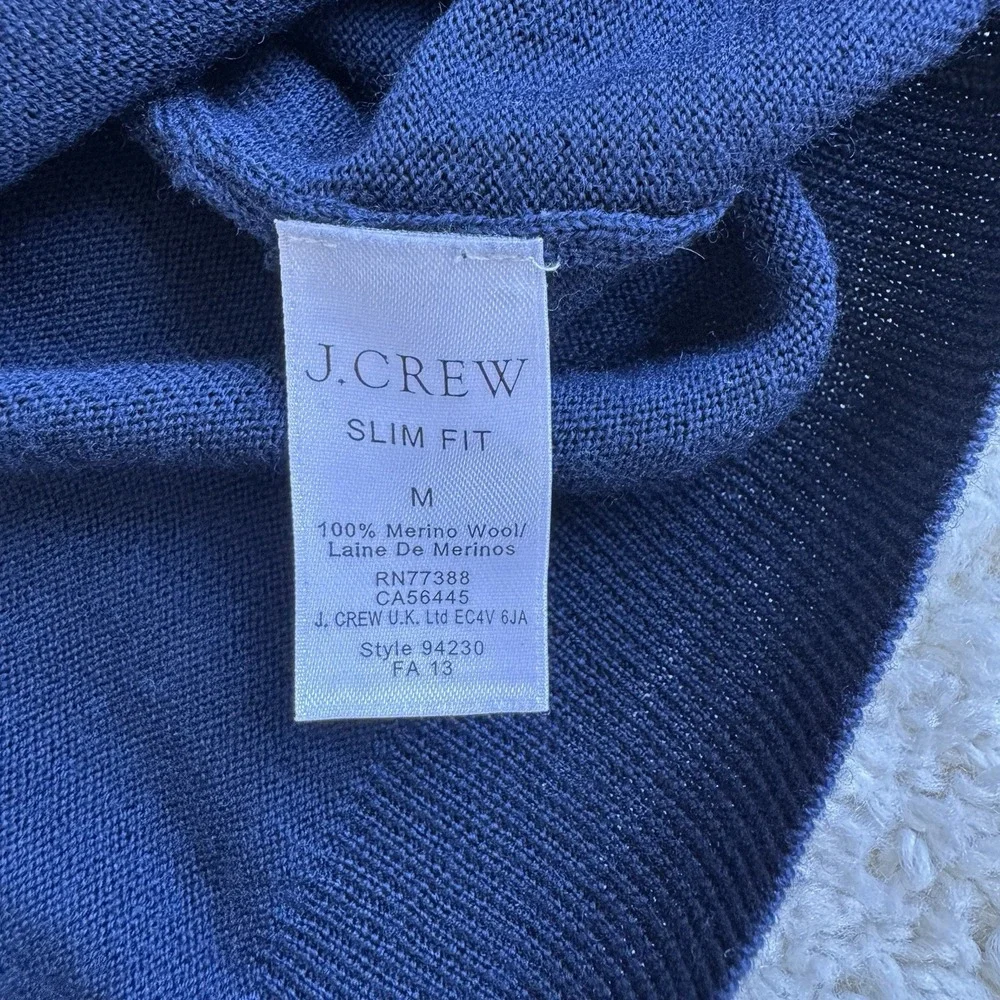 J.Crew Slim Fit 100% Merino Wool V Neck Sweater Mens Medium Navy Blue Pullover